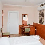 Major Panzió és étterem Bed & Breakfast