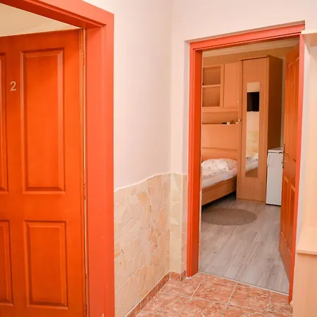 Bed & Breakfast Major Panzio Es Etterem Hajduszoboszlo