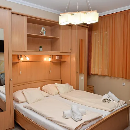 Bed & Breakfast Major Panzio Es Etterem