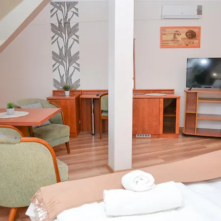 Major Panzio Es Etterem Bed and Breakfast Hajdúszoboszló