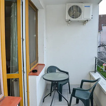 Alojamento de Acomodação e Pequeno-almoço Major Panzió és étterem 3*