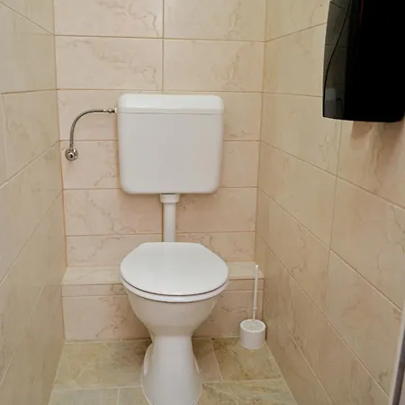 Major Panzió és étterem Alojamento de Acomodação e Pequeno-almoço Hajdúszoboszló