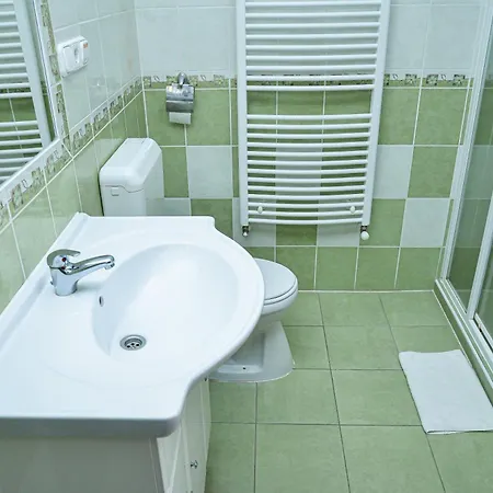 Major Panzió és étterem Alojamento de Acomodação e Pequeno-almoço 3*