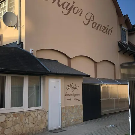 Major Panzió és étterem Alojamento de Acomodação e Pequeno-almoço Hajdúszoboszló