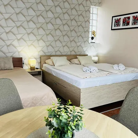 Major Panzio Es Etterem Bed and Breakfast 3*