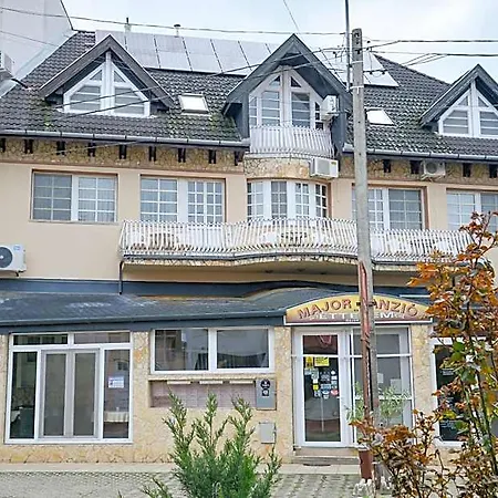 Bed and Breakfast Major Panzio Es Etterem Hajdúszoboszló