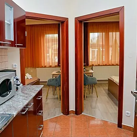 Bed & Breakfast Major Panzio Es Etterem 3*