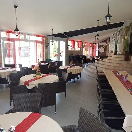 Bed & Breakfast Major Panzio Es Etterem